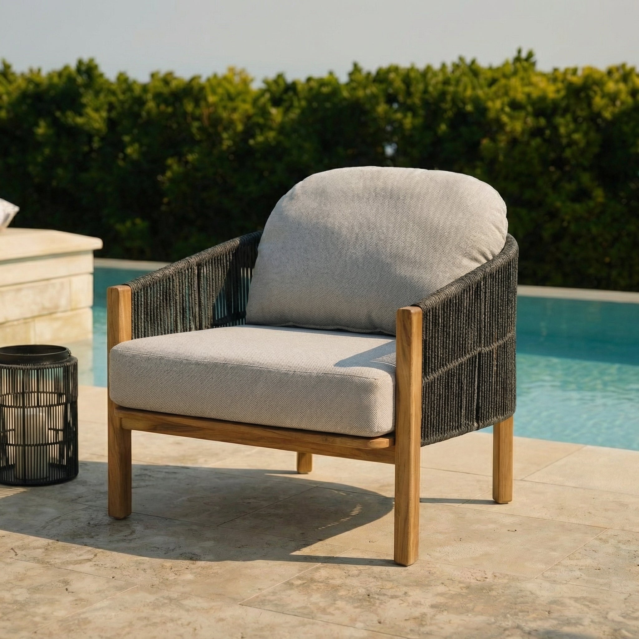Sierra Outdoor Lounge Chair