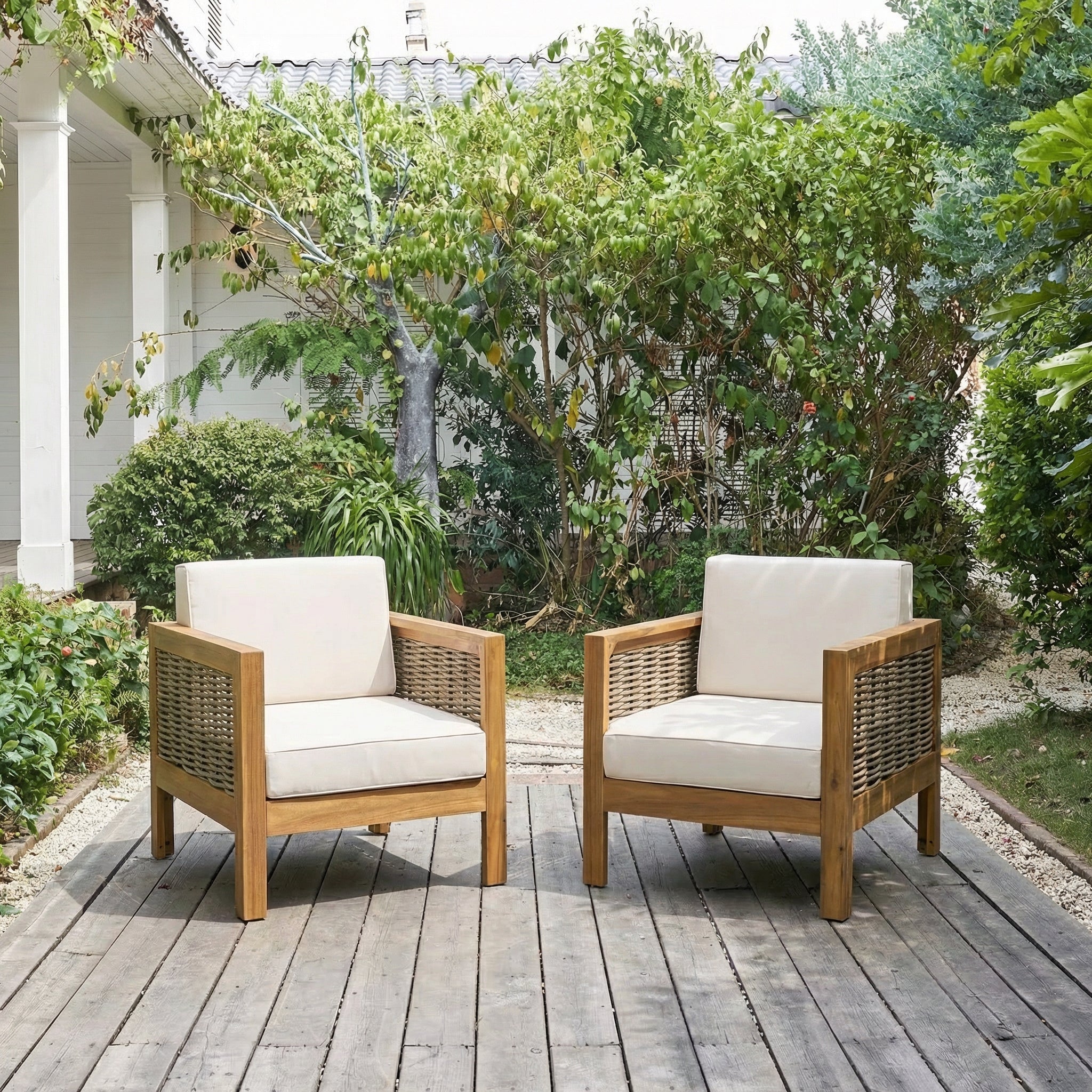 Cove Outdoor Lounge Chair