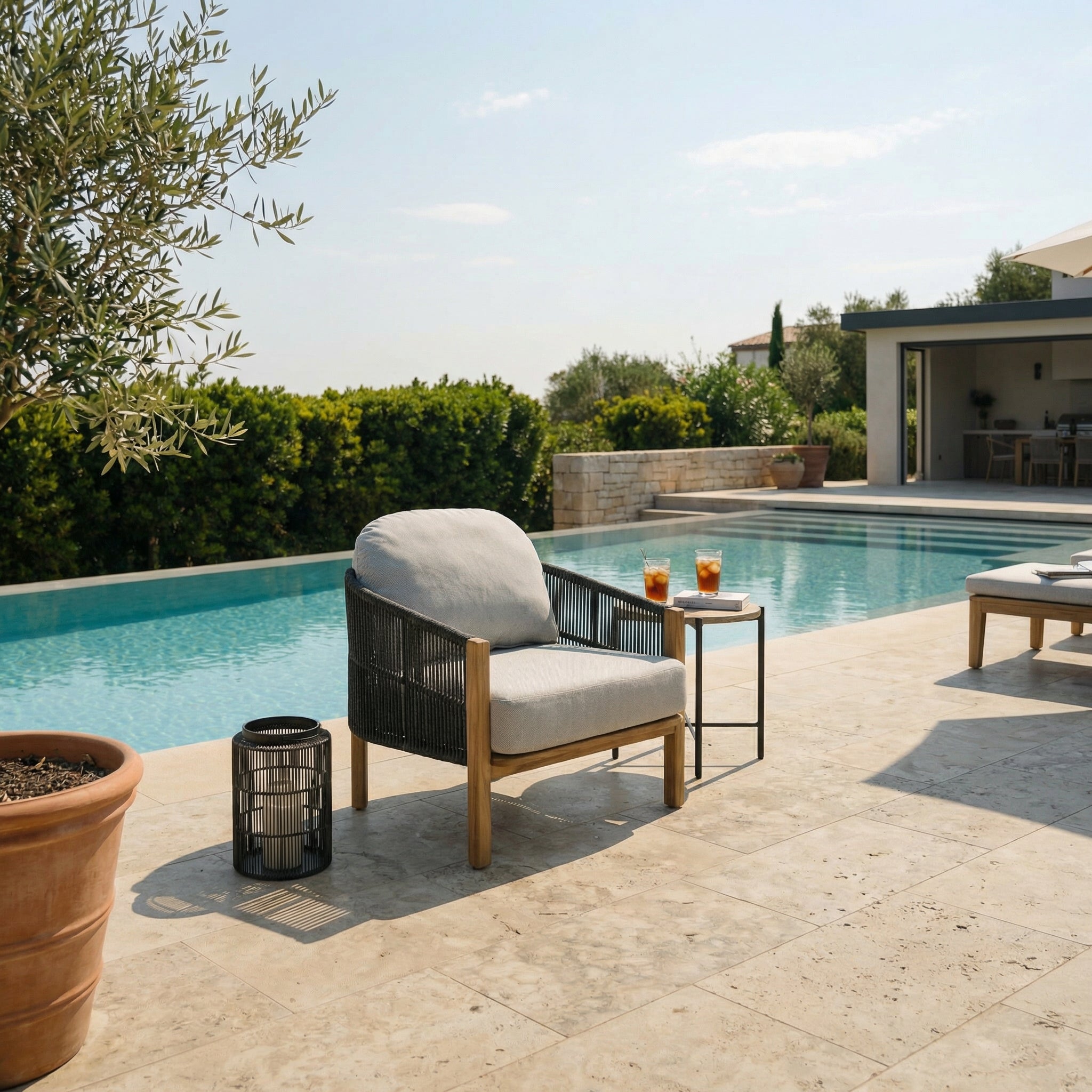 Sierra Outdoor Lounge Chair